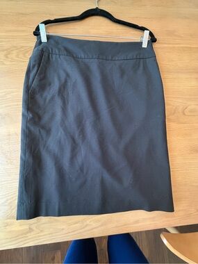 H&M Black Pencil Skirt - Classic Workwear Staple